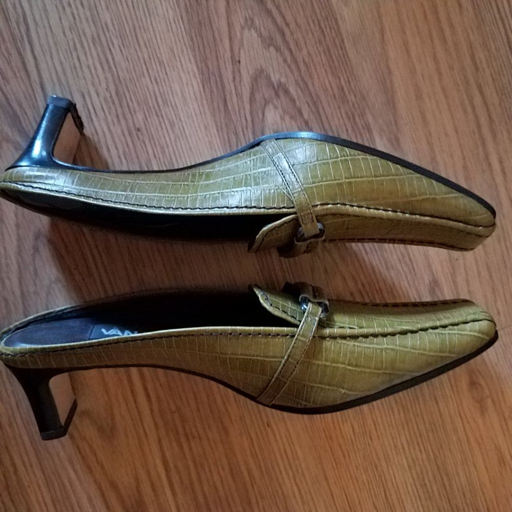 vanelli olive green mules - Picture 3 of 4